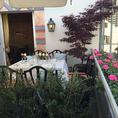 Hotel Weiss Kreuz Malans 外观 照片