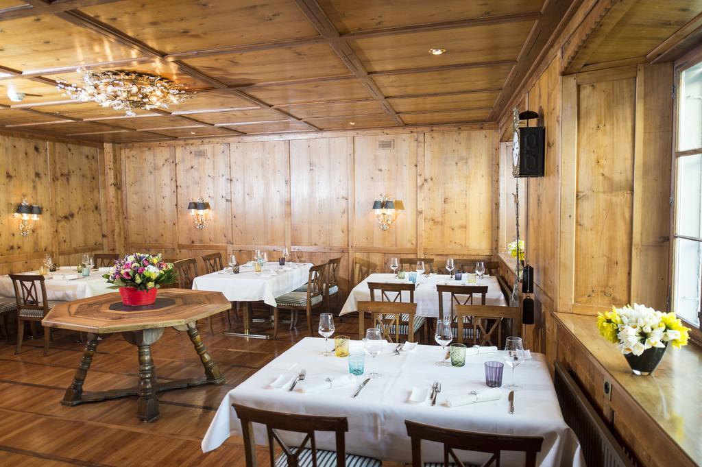 Hotel Weiss Kreuz Malans 外观 照片